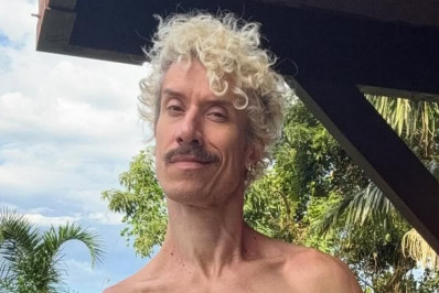 Filho de Marília Gabriela, Theodoro Cochrane publica fotos ousadas: 'Adorando as micro sungas'