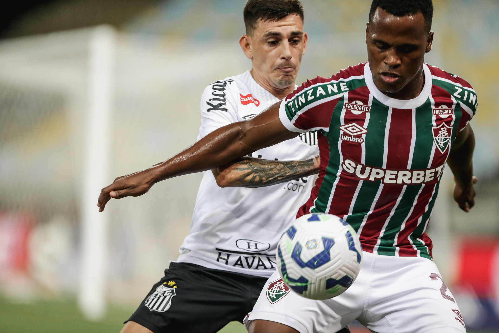 Fluminense e Santos se enfrentaram no Maracanã - Lucas Mercon / Fluminense