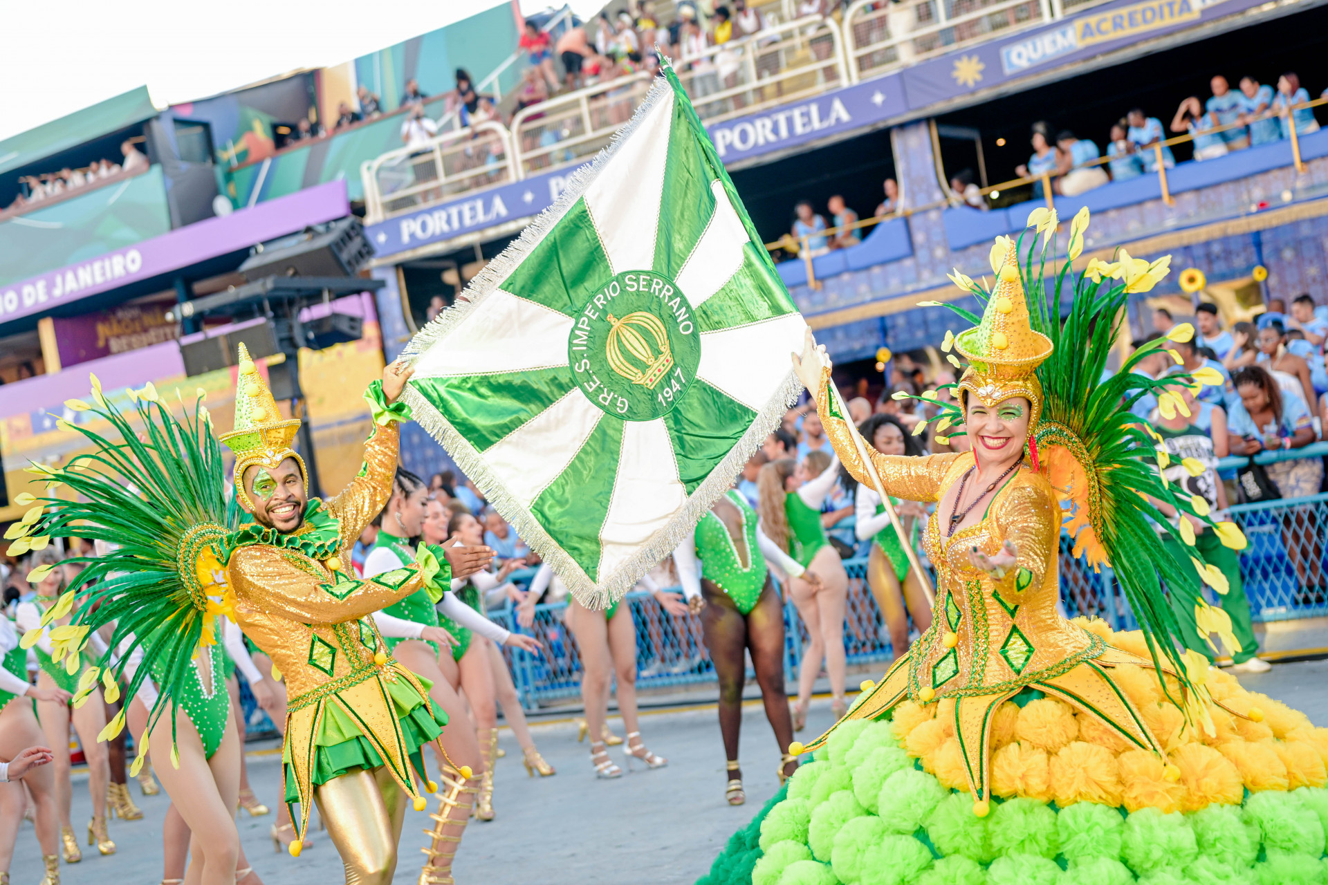Império Serrano promove Pedro Figueiredo e Livya Bergman ao posto de segundo casal de mestre-sala e porta-bandeira - S1 Comunicação / Liga RJ