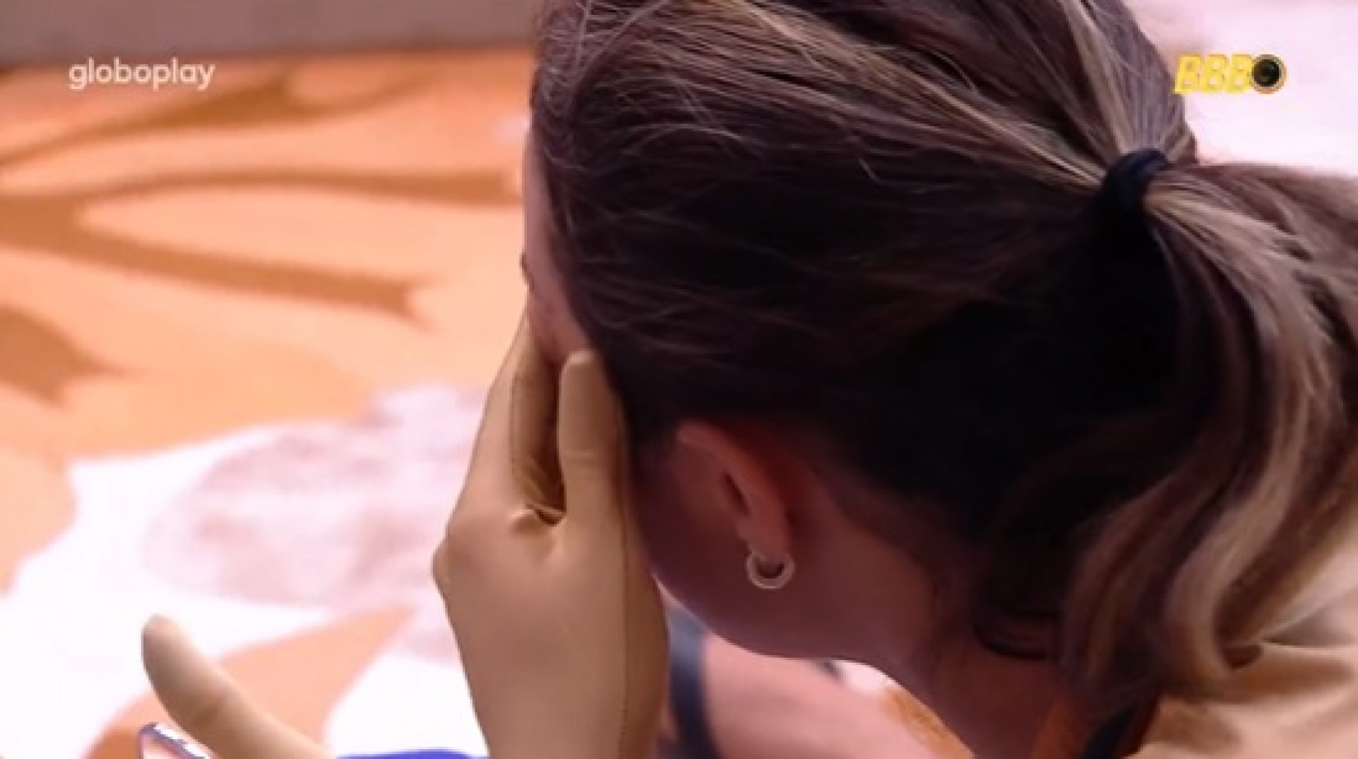 Renata  - Reprodução de Vídeo