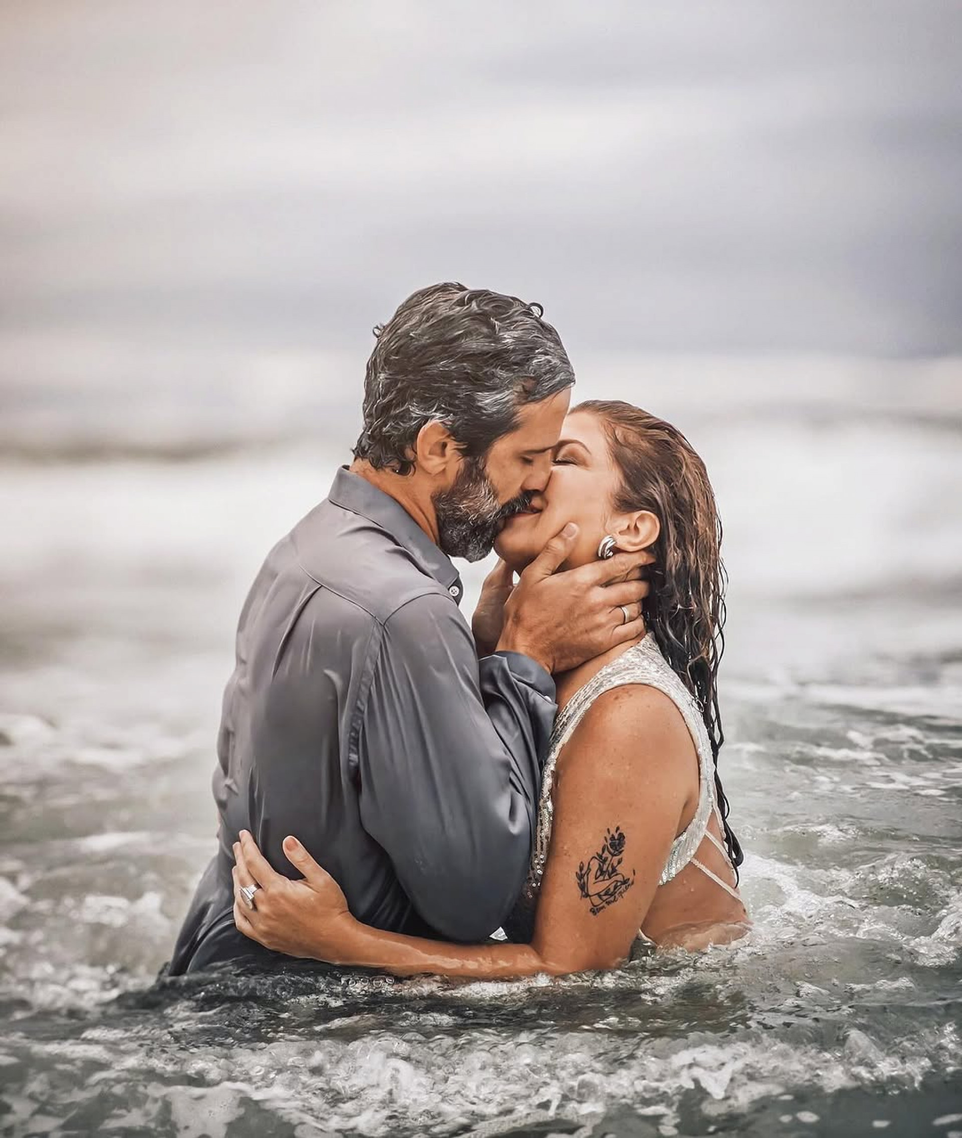 Bárbara Borges posou para ensaio romântico com Iran Malfitano - Reprodução/Instagram