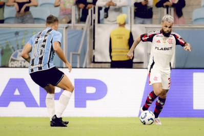 Michael sofre torção, mas não preocupa o Flamengo para o jogo contra o Juventude