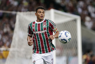 Thiago Silva deve voltar ao time titular do Fluminense contra o Juventude