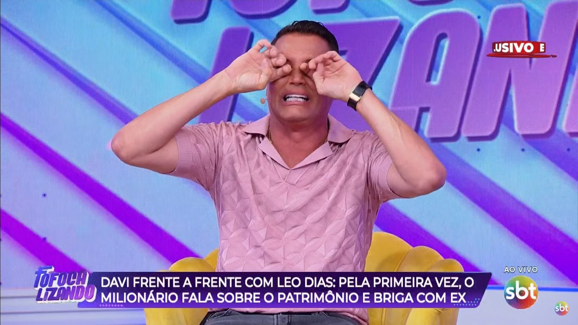 Leo Dias volta ao 'Fofocalizando', do SBT, após internação por pneumonia  - Reprodução / SBT