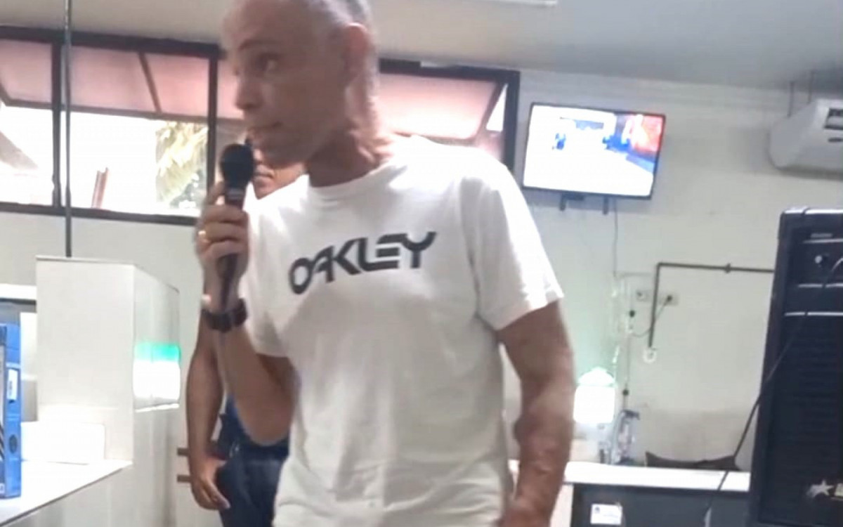 Um dos palestrantes foi Alexandre Lenin, paciente renal há 18 anos e fundador do Movimentos Renais