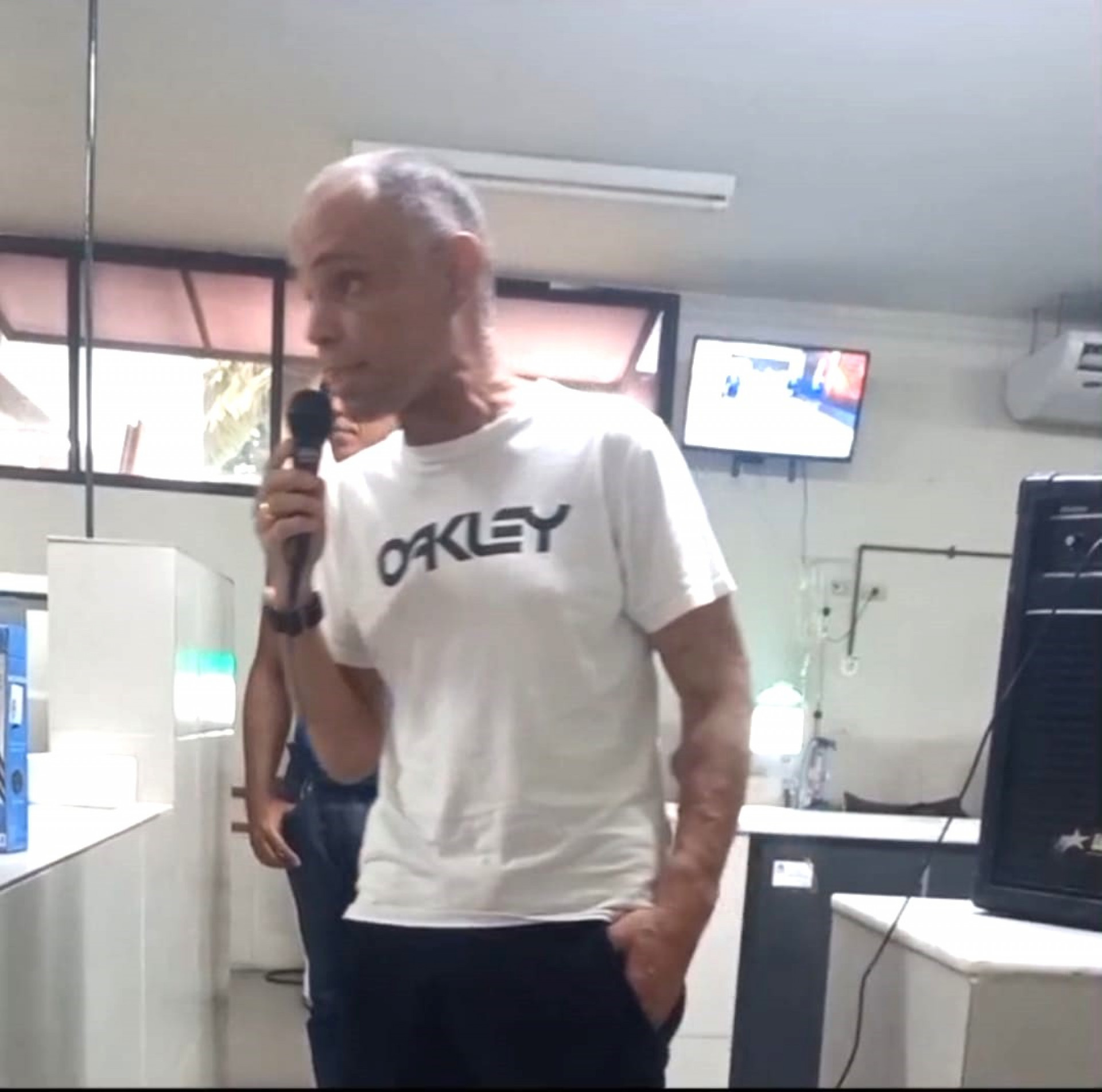 Um dos palestrantes foi Alexandre Lenin, paciente renal h&aacute; 18 anos e fundador do Movimentos Renais - Divulga&ccedil;&atilde;o / PMBR