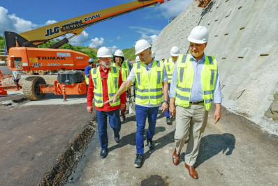 Lula visita fábrica da Nissan em Resende