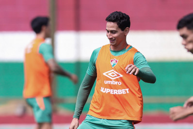 Ganso relembra susto por miocardite no Fluminense: 'Não é possível que vou parar'