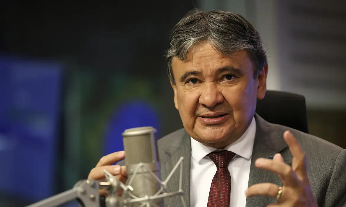 Ministro diz que Bolsa Família melhora o PIB do país ao reduzir a pobreza