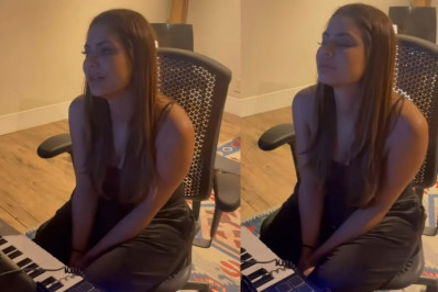 Vídeo! Lexa se emociona ao ouvir música em homenagem à filha