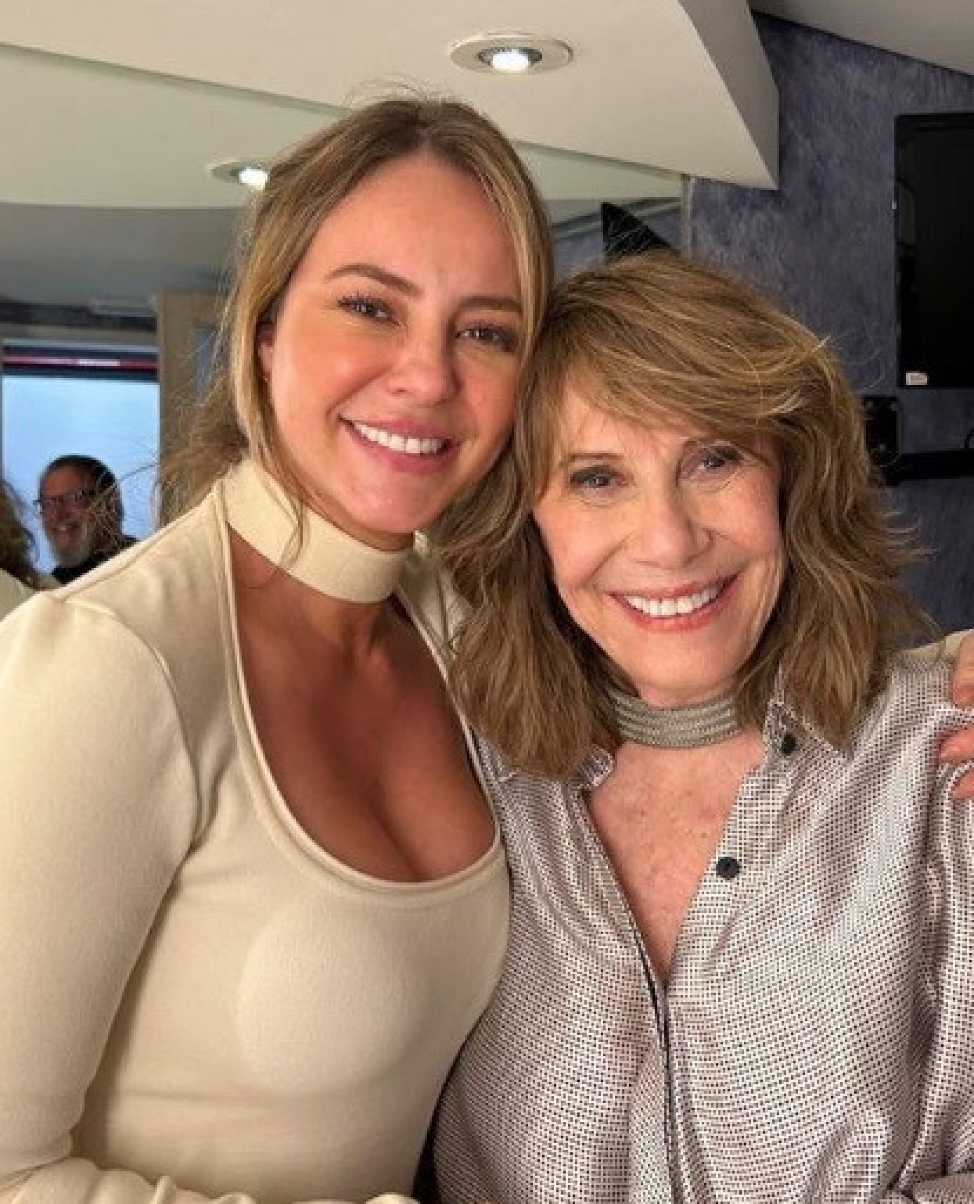 Paolla Oliveira recebeu benção de Renata Sorrah para viver Heleninha Roitman  - Reprodução/Instagram 