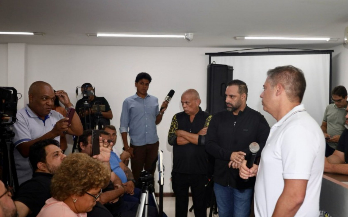 Coletiva de imprensa 