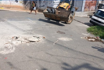 PM retira oito toneladas de barricadas do tráfico de drogas em Queimados