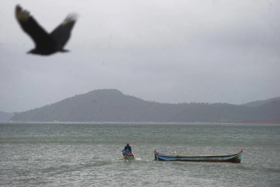 Mais duas vítimas de naufrágio em Sepetiba são localizadas; uma segue desaparecida