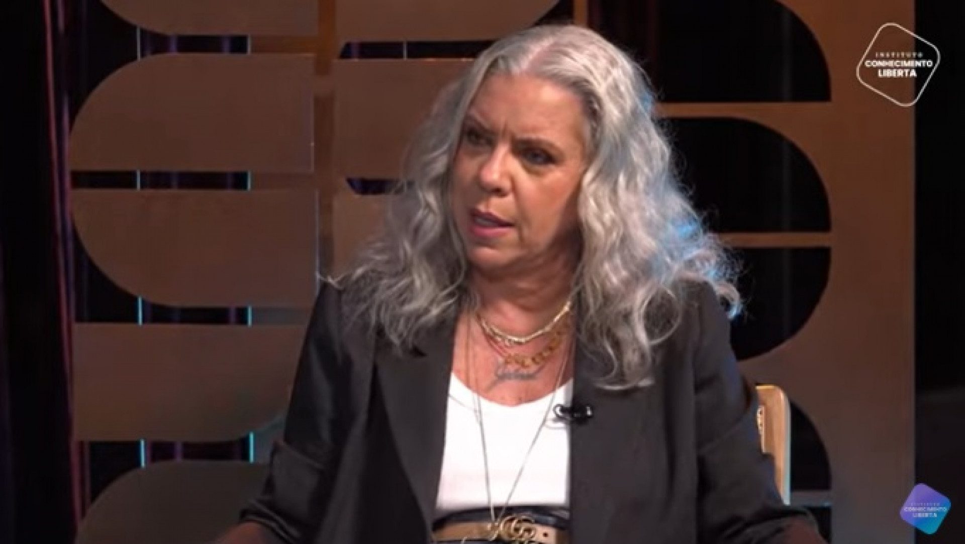 Astrid Fontenelle participou do 'Chico Pinheiro Entrevista' - Reprodução/YouTube