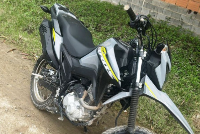 Suspeito foi preso e moto roubada recuperada pela Polícia Militar em Rio das Ostras
