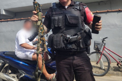 PM de folga reage a tentativa de assalto e mata dois suspeitos na Baixada