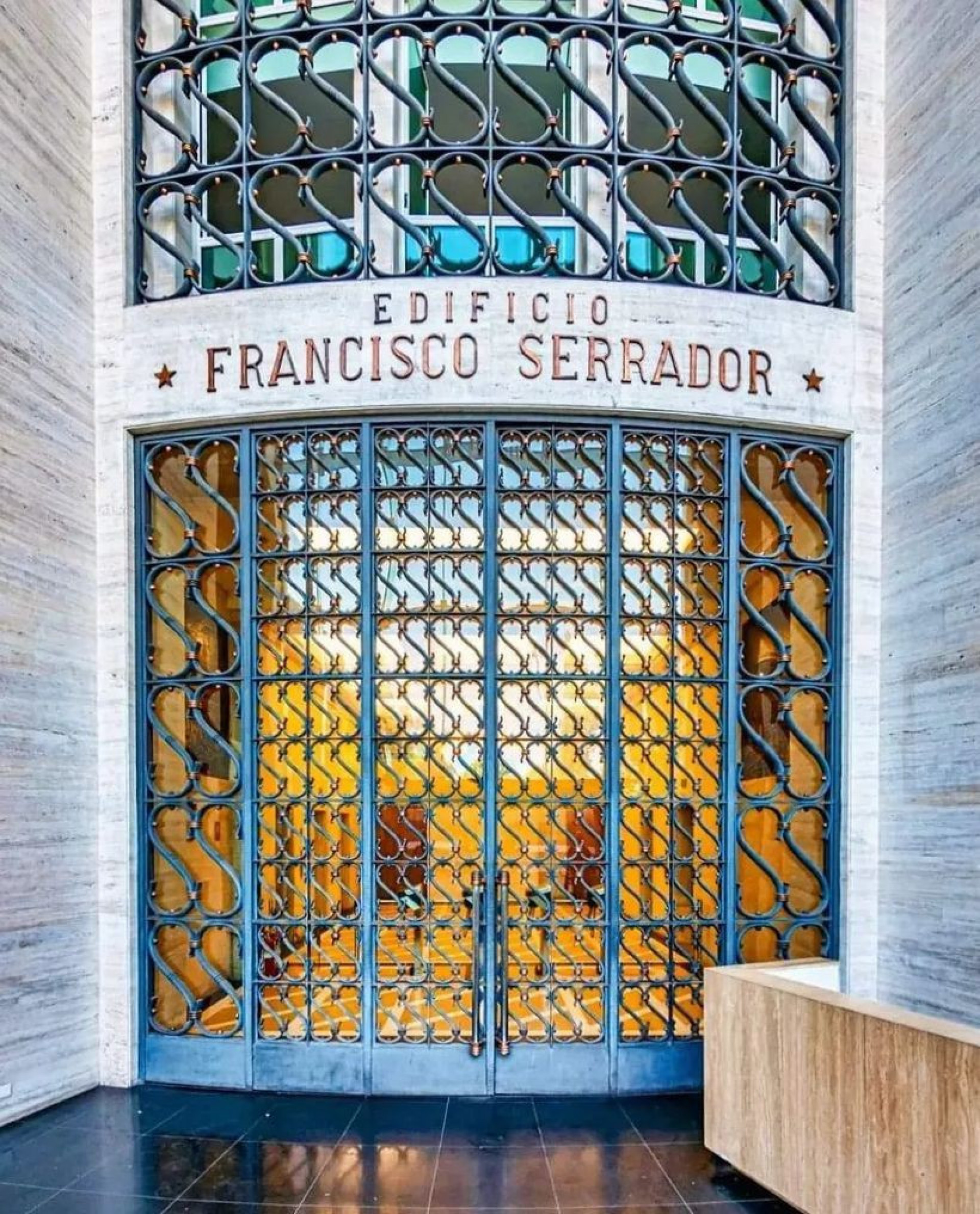 O Edifício Serrador tem 24 andares e 21 mil m2 de área total - Divulgação/Redes sociais