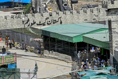 Polícia do Paquistão prende 160 pessoas por ataques contra a rede KFC