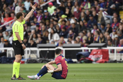 Lewandowski tem lesão confirmada e deve desfalcar Barcelona em jogos decisivos