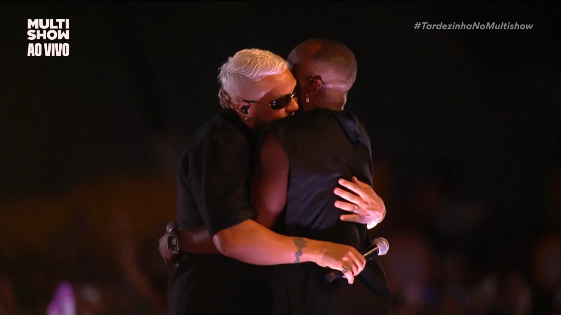 Thiaguinho e Belo levam plateia da 'Tardezinha' à loucura no Engenhão  - Reprodução / Multishow