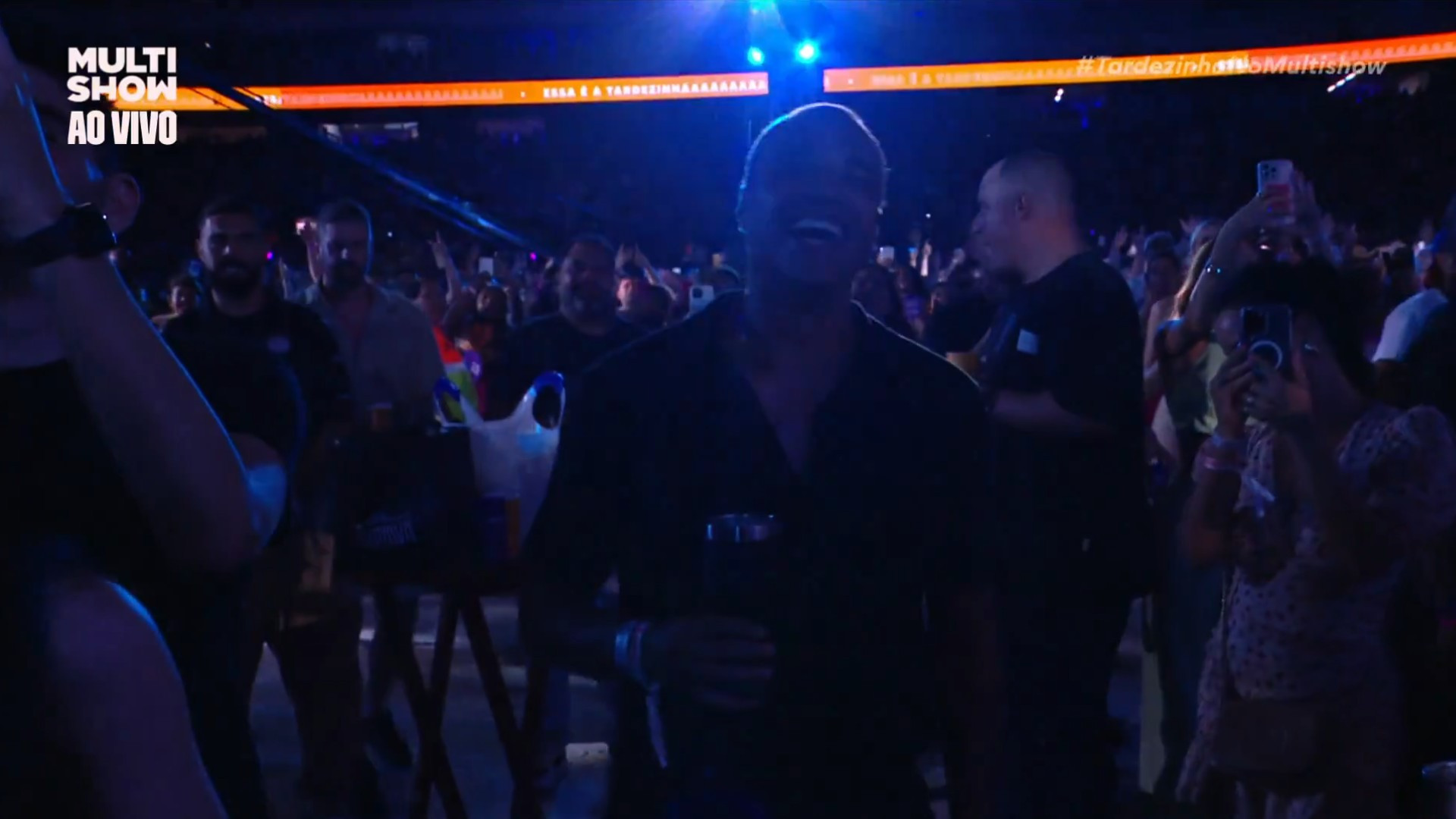 Thiaguinho e Belo levam plateia da 'Tardezinha' à loucura no Engenhão  - Reprodução / Multishow