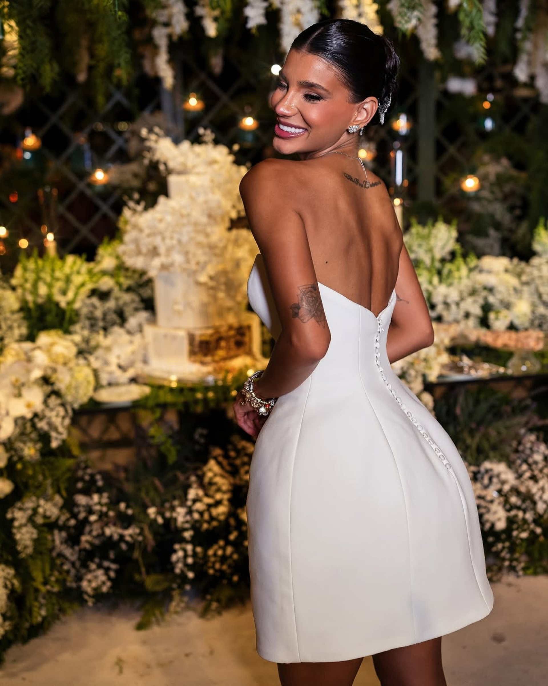 Jakelyne Oliveira exibe segundo vestido de noiva em fotos inéditas do casamento com Mariano - Reprodução / Instagram