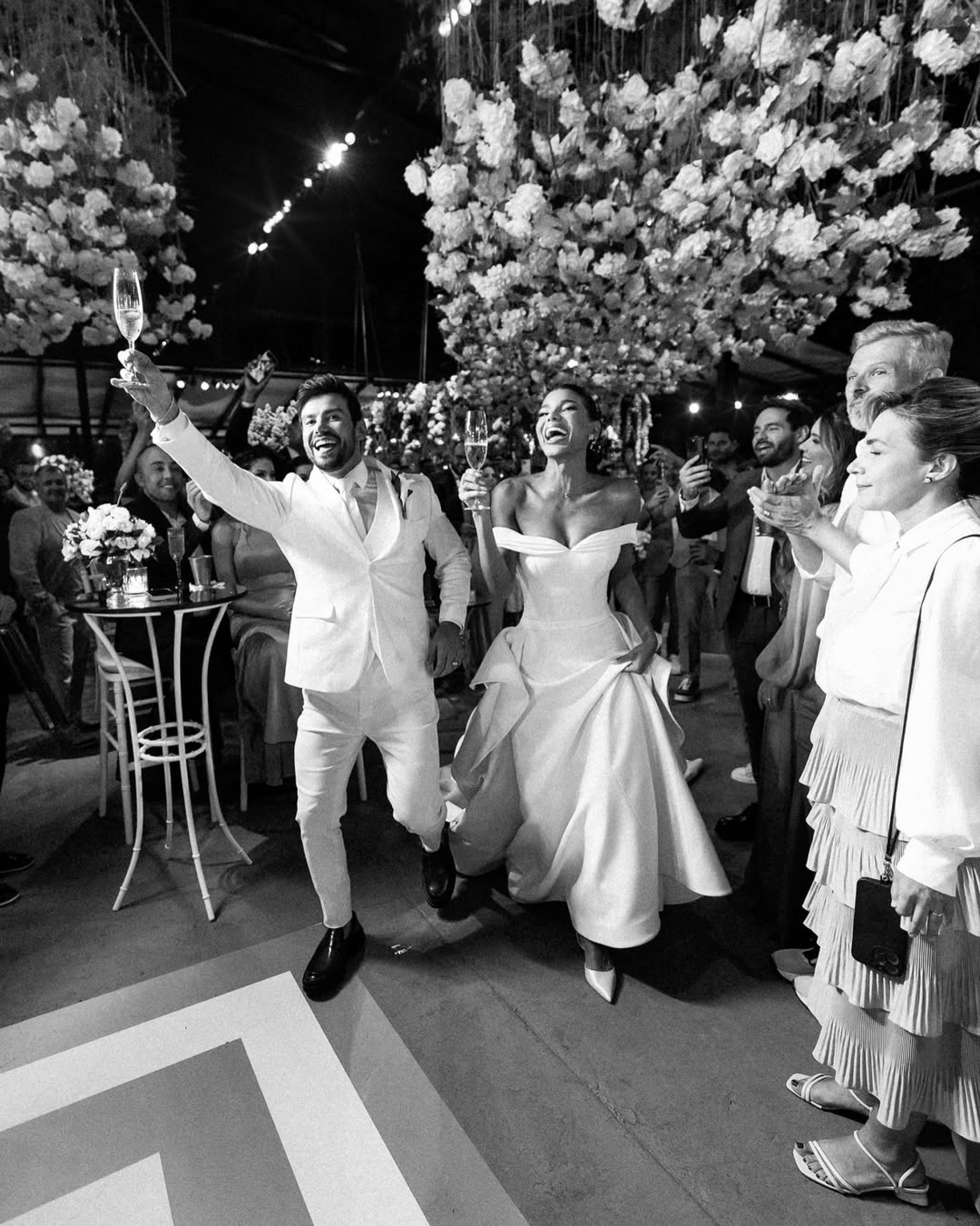 Jakelyne Oliveira exibe fotos inéditas do casamento com Mariano - Reprodução / Instagram