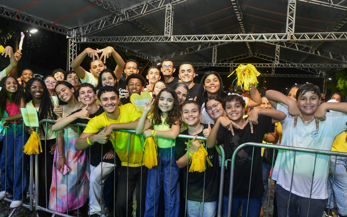 O p&uacute;blico vibrou com grandes shows - Divulga&ccedil;&atilde;o