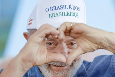 Vídeo mente ao dizer que PF encontrou dinheiro do INSS em quarto secreto de Lula