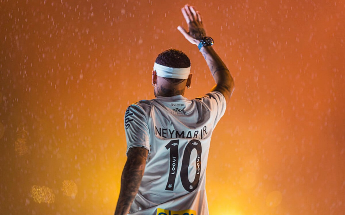 Vida pessoal agitada, les&otilde;es e poucos jogos: Os 80 dias de Neymar no Brasil