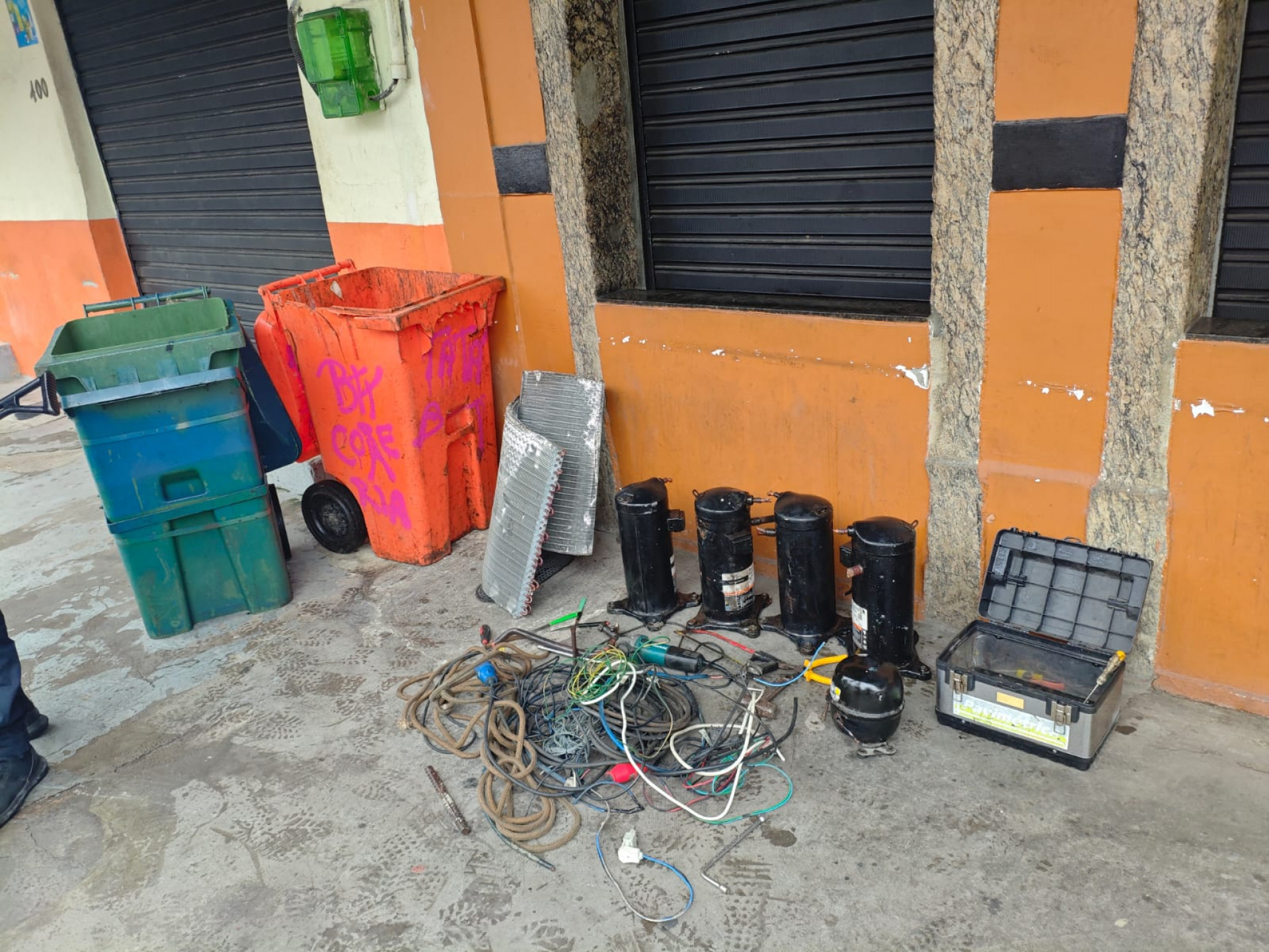 Materiais roubados foram recuperados - Divulgação/ Polícia Militar