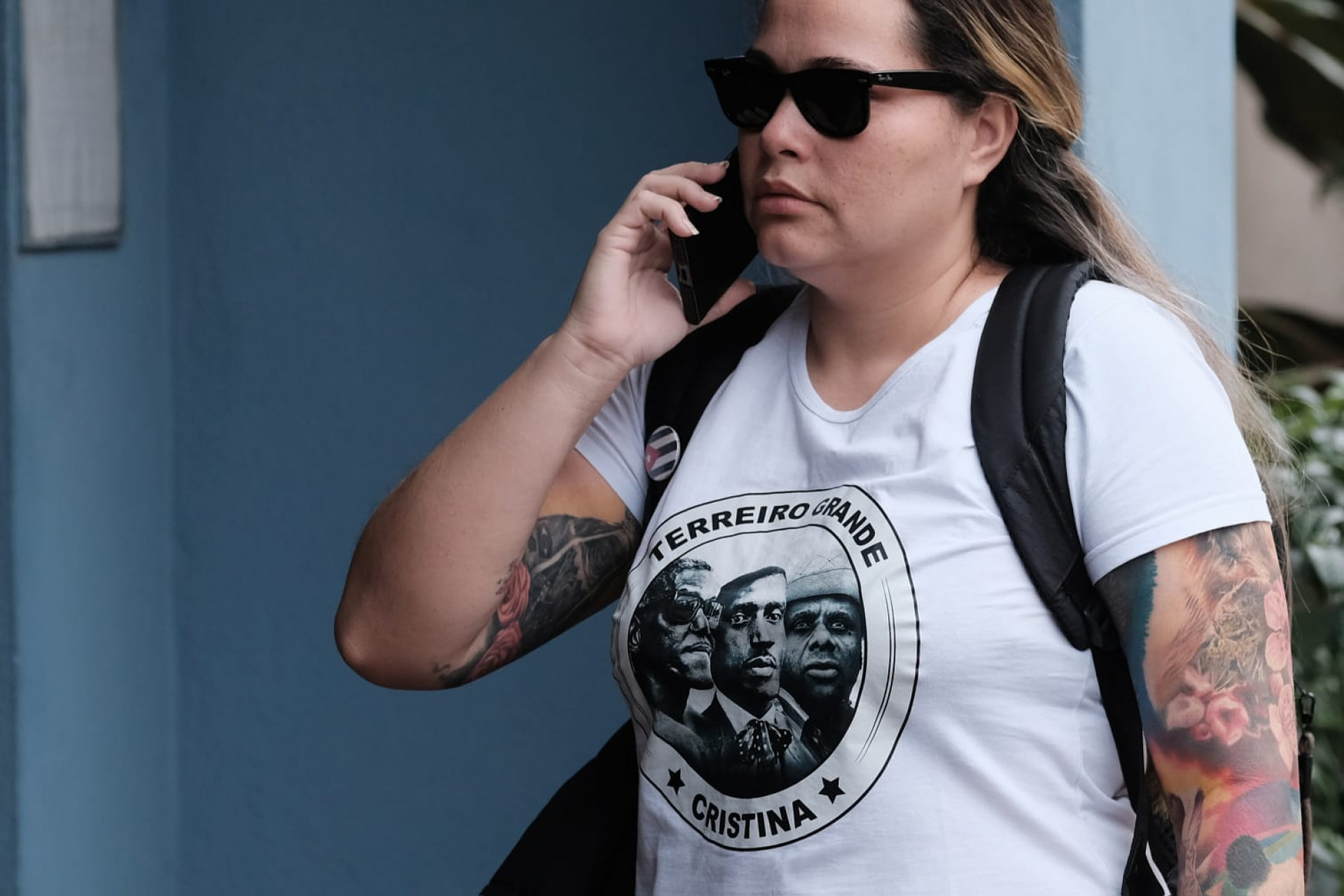 Familiares e amigos no velório da cantora Cristina Buarque, no Cemitério Memorial do Carmo, nesta segunda-feira (21) - Pedro Teixeira/Agência O Dia