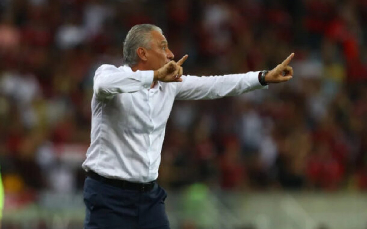 Tite recusa a proposta do Corinthians por quest&atilde;o de sa&uacute;de