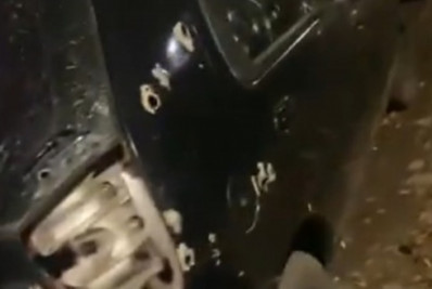 Confronto entre criminosos causa danos a veículos na Vila Sapê, em Curicica