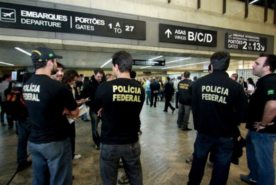 PF prende dez pessoas por tráfico e contrabando durante feriado no aeroporto de Guarulhos