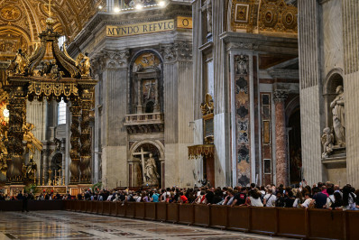 Igrejas devem pagar impostos?