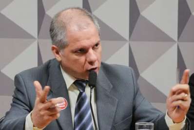 Justiça determina afastamento do presidente do INSS