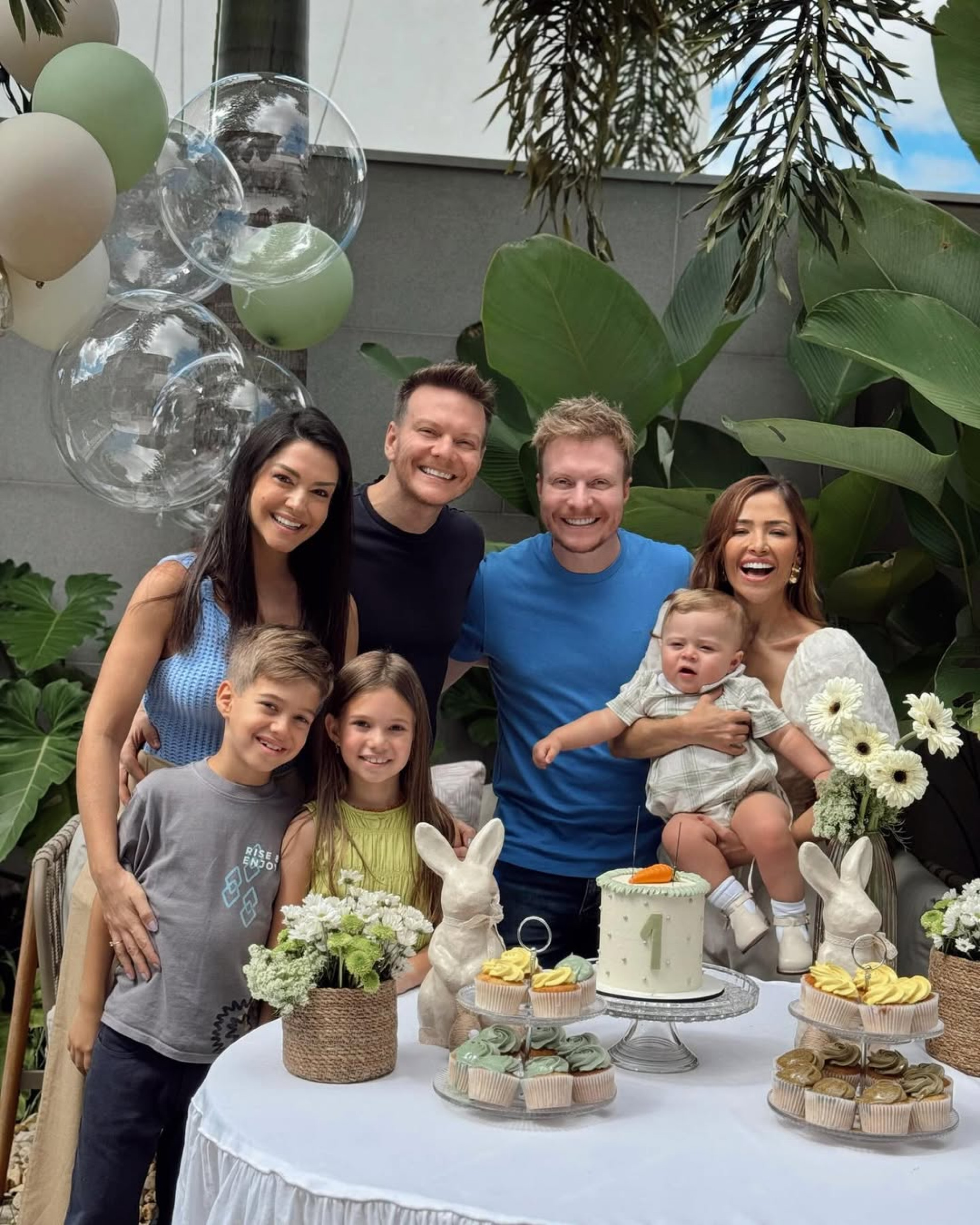 Thais Fersoza e Michel Teló na festa de Pietro, filho de Gabi Luthai e Teo Teló - Reprodução/Instagram