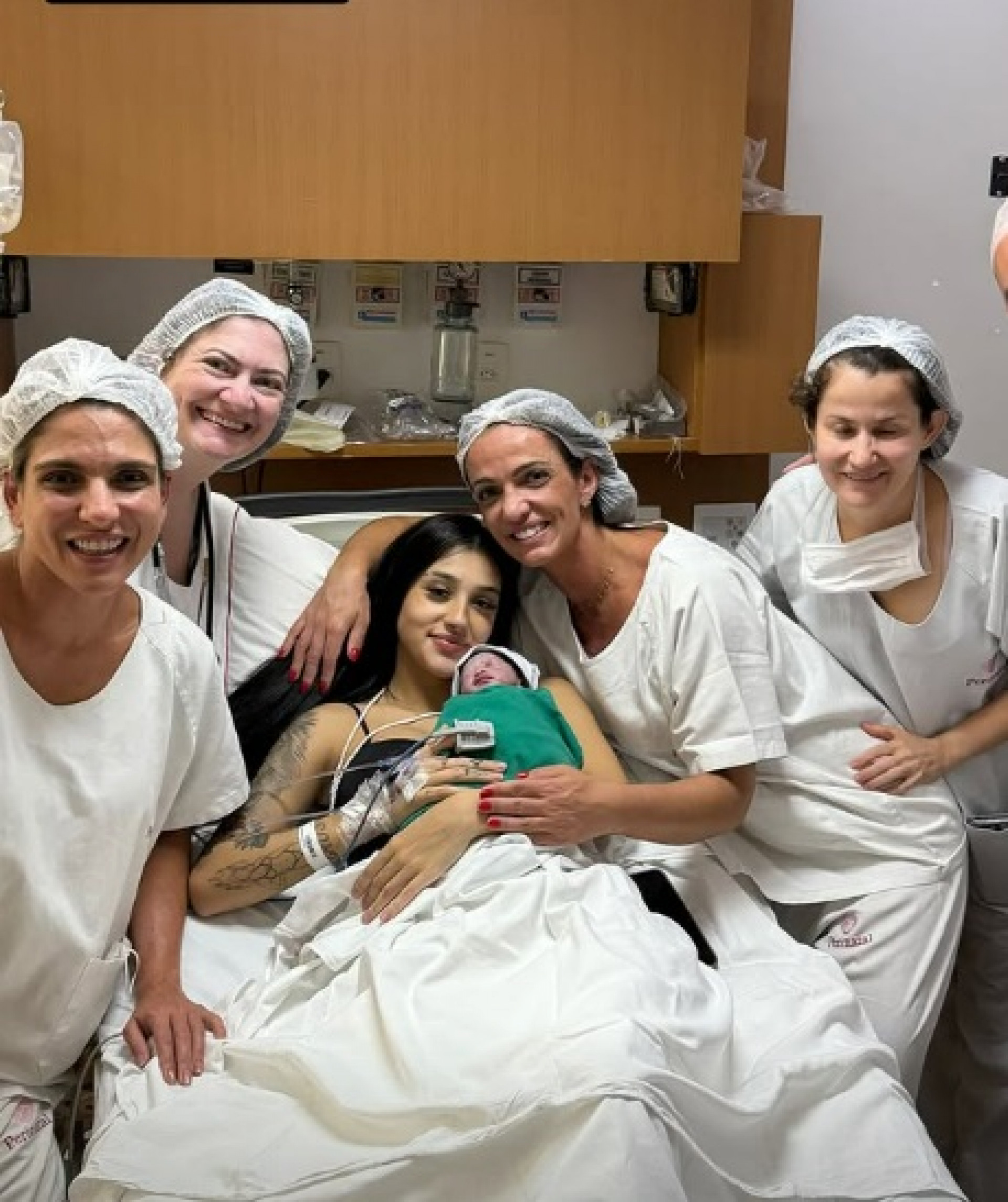 Bia Miranda anuncia nascimento da filha - Reprodução do Instagram