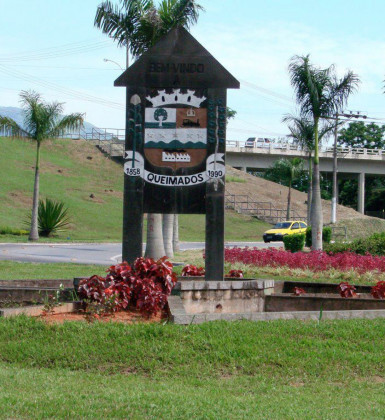 Prefeitura de Queimados abre processo seletivo para alfabetizadores populares e intérpretes de libras