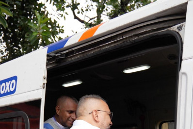 Prefeito Márcio Canella acompanha o retorno das vans em três bairros de Belford Roxo