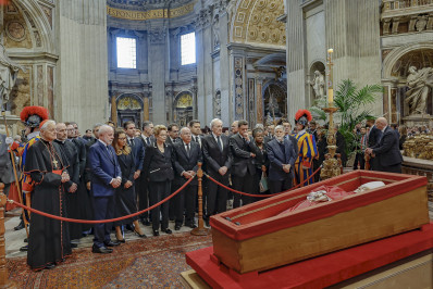 Lula e comitiva se despedem do papa Francisco; veja fotos