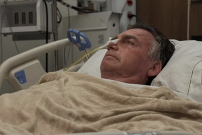 Bolsonaro inicia ingestão de água, chá e gelatina pós-cirurgia, diz boletim médico