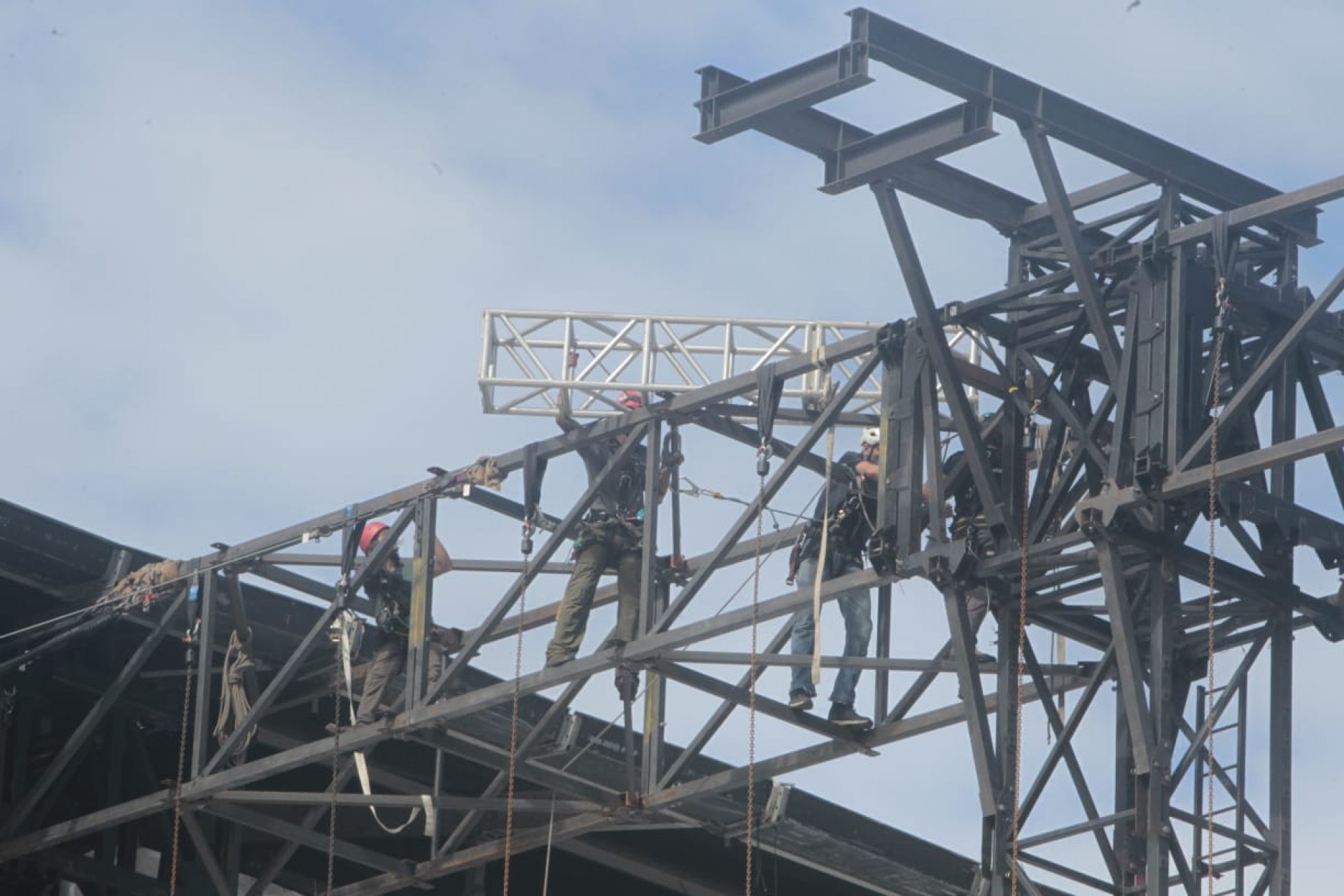 Montagem do palco do show de Lady Gaga em Copacabana segue a todo vapor - Reginaldo Pimenta / Agência O Dia