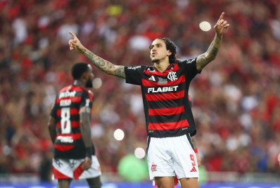 Veja os melhores momentos da goleada do Flamengo sobre o Corinthians