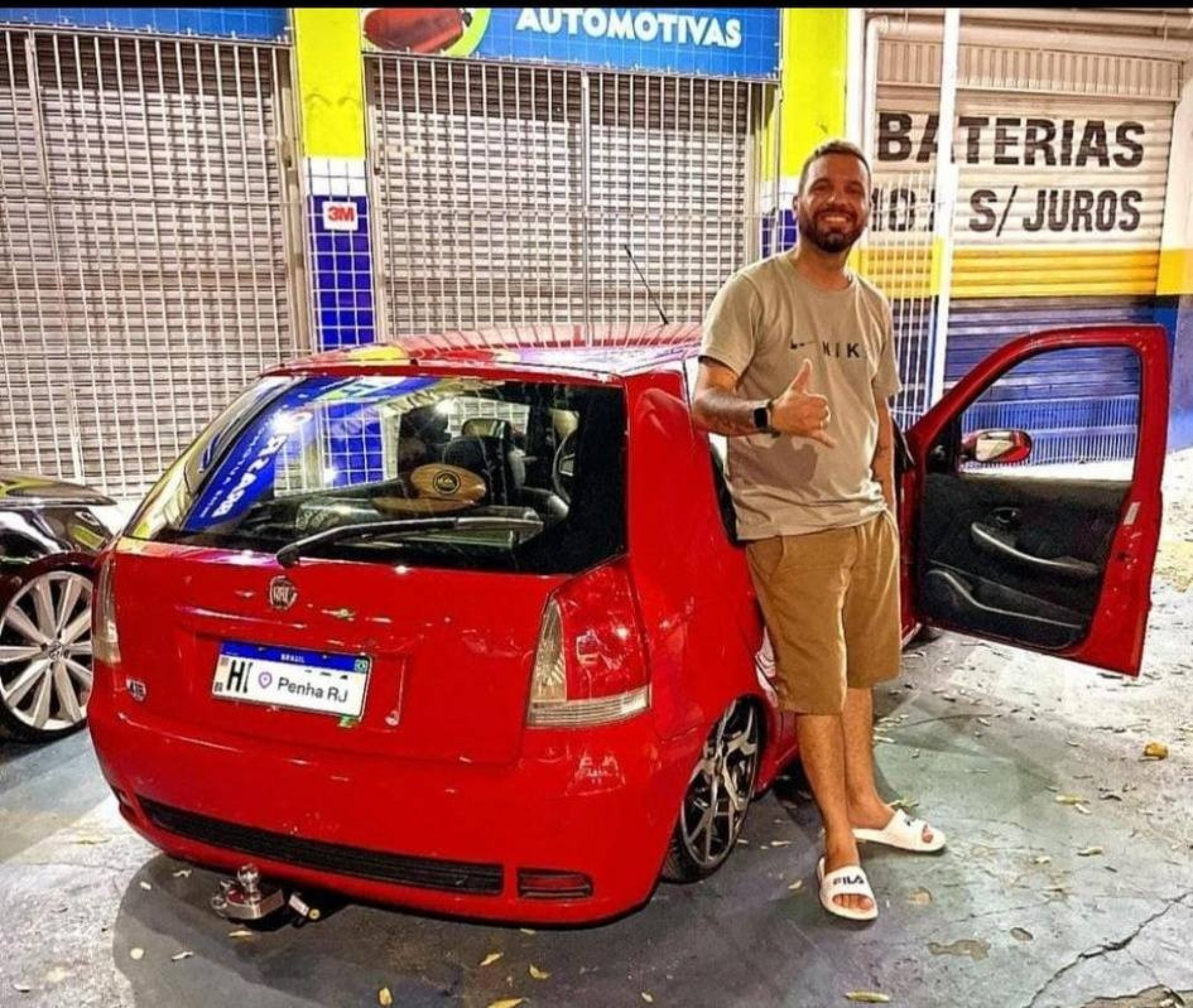 Rafael Oliveira era comerciante em Teresópolis - Divulgação