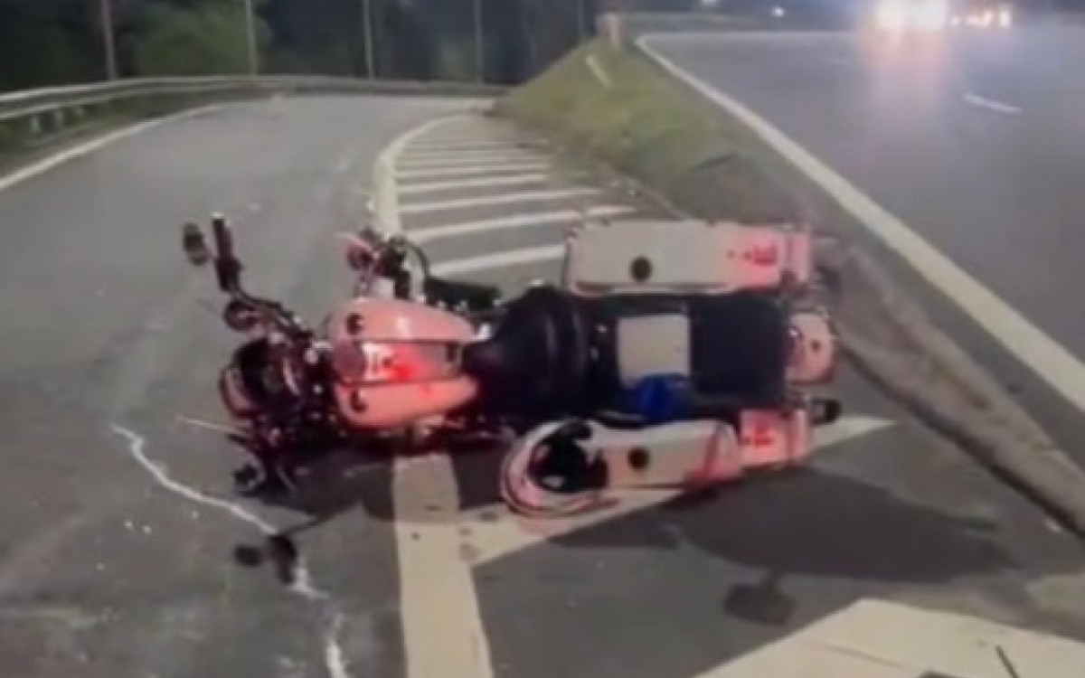 Acidente aconteceu na Linha Vermelha, altura da Ilha do Fund&atilde;o, na Zona Norte