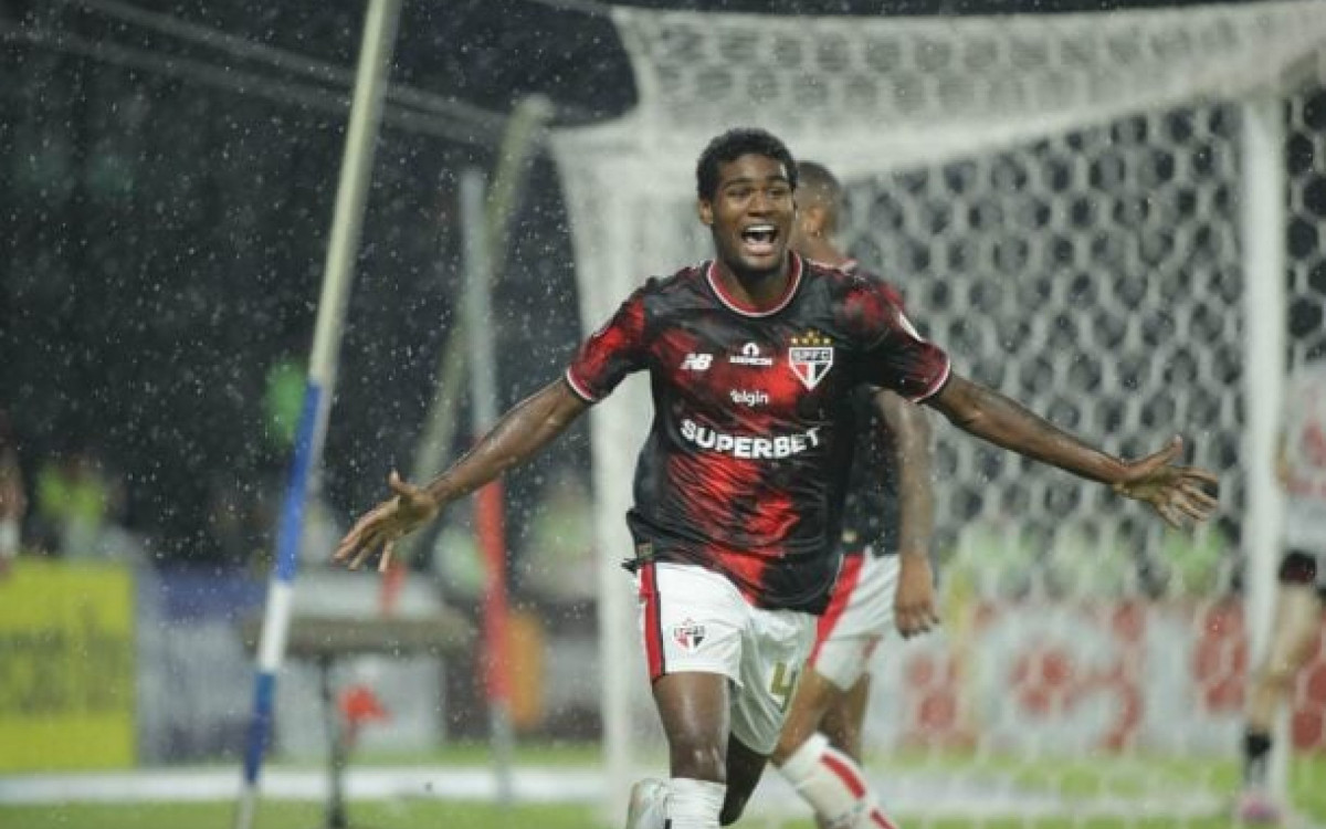 Cruzeiro sonda Lucas Ferreira, que deve renovar com S&atilde;o Paulo