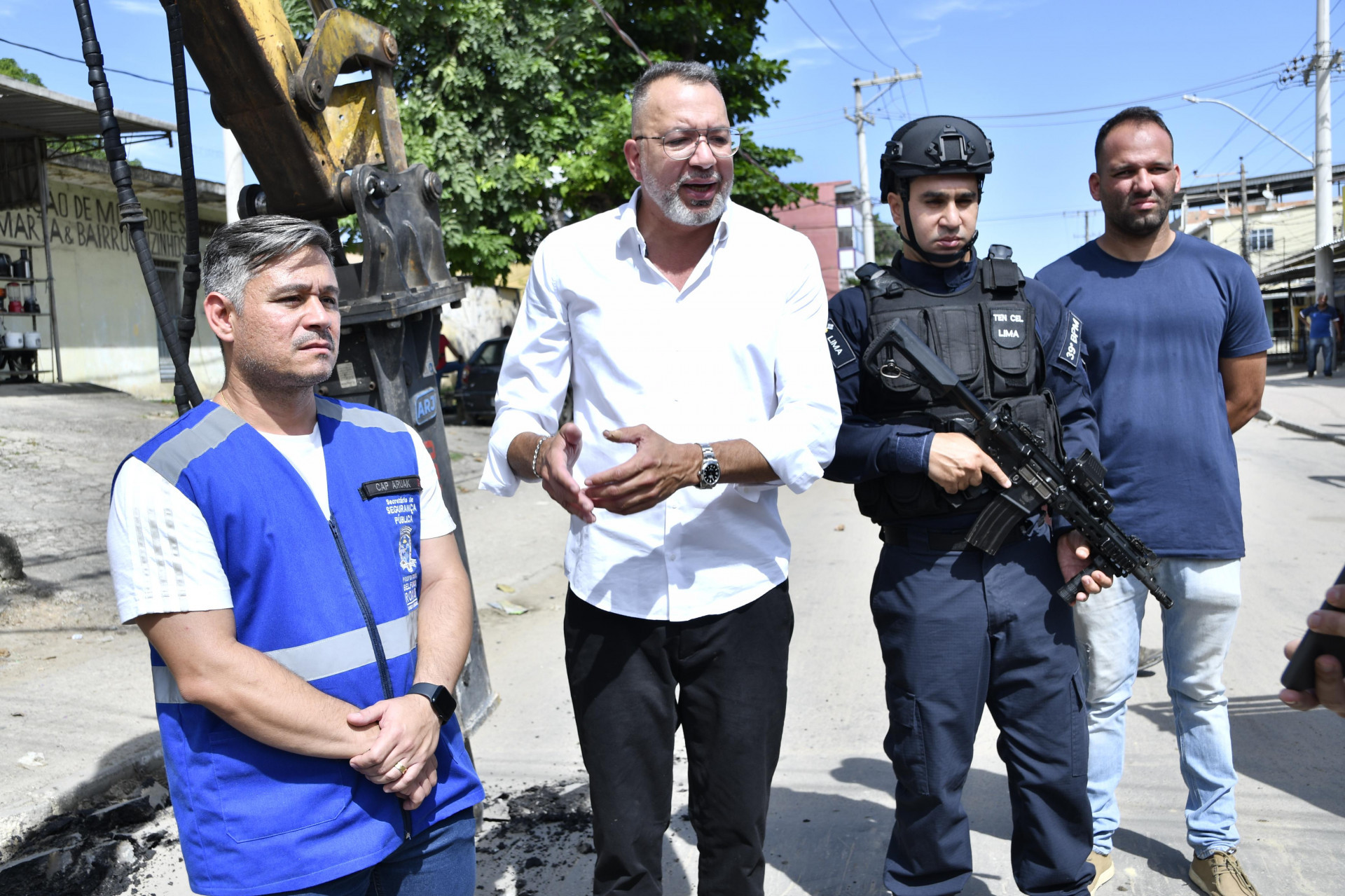 Durante a opera&ccedil;&atilde;o, o prefeito M&aacute;rcio Canella e secret&aacute;rios destacaram o apoio da Pol&iacute;cia Militar - Jeovani Campos / PMBR